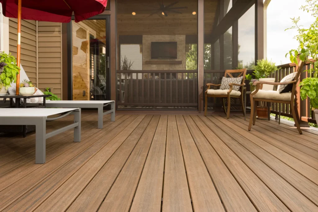 A Custom Screened Porch and Deck Built for Wisconsin Summers 2 DSC 0164 Edit